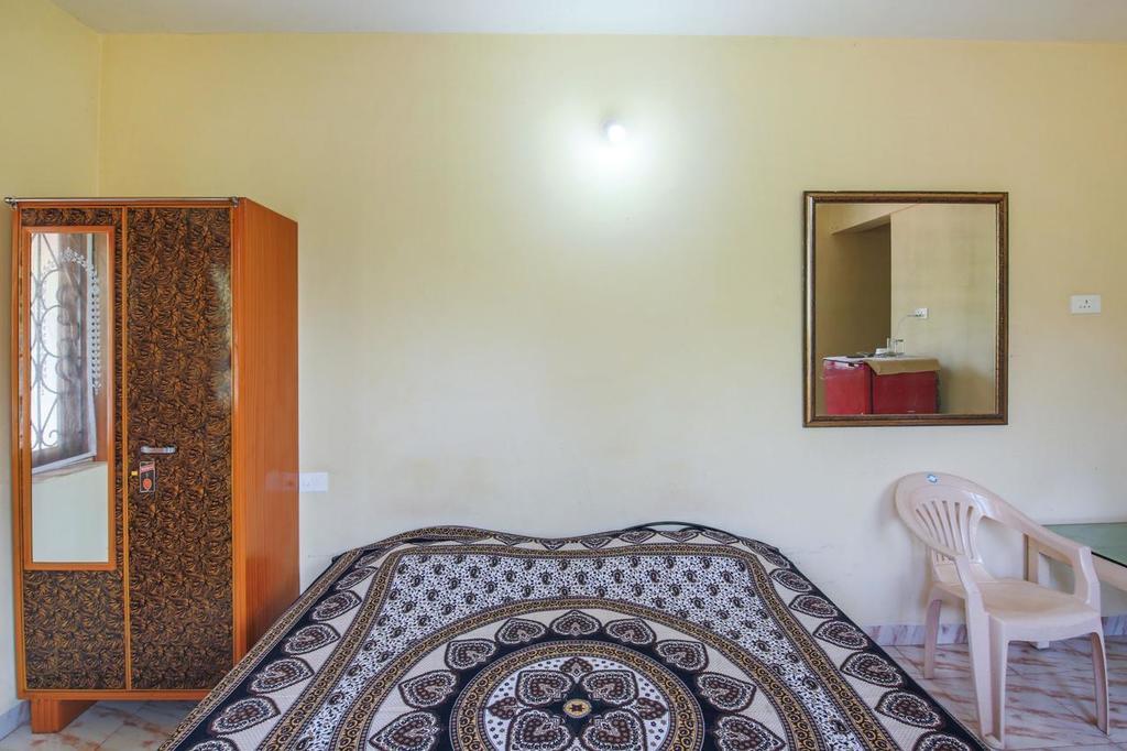 Madonna Holidays Apartment Benaulim Bagian luar foto
