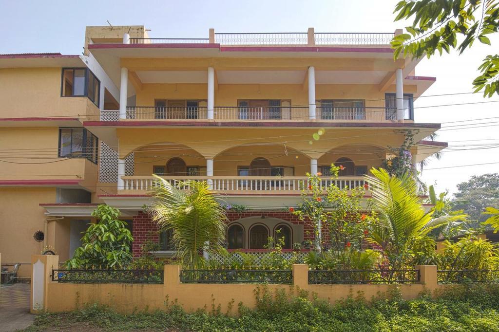 Madonna Holidays Apartment Benaulim Bagian luar foto